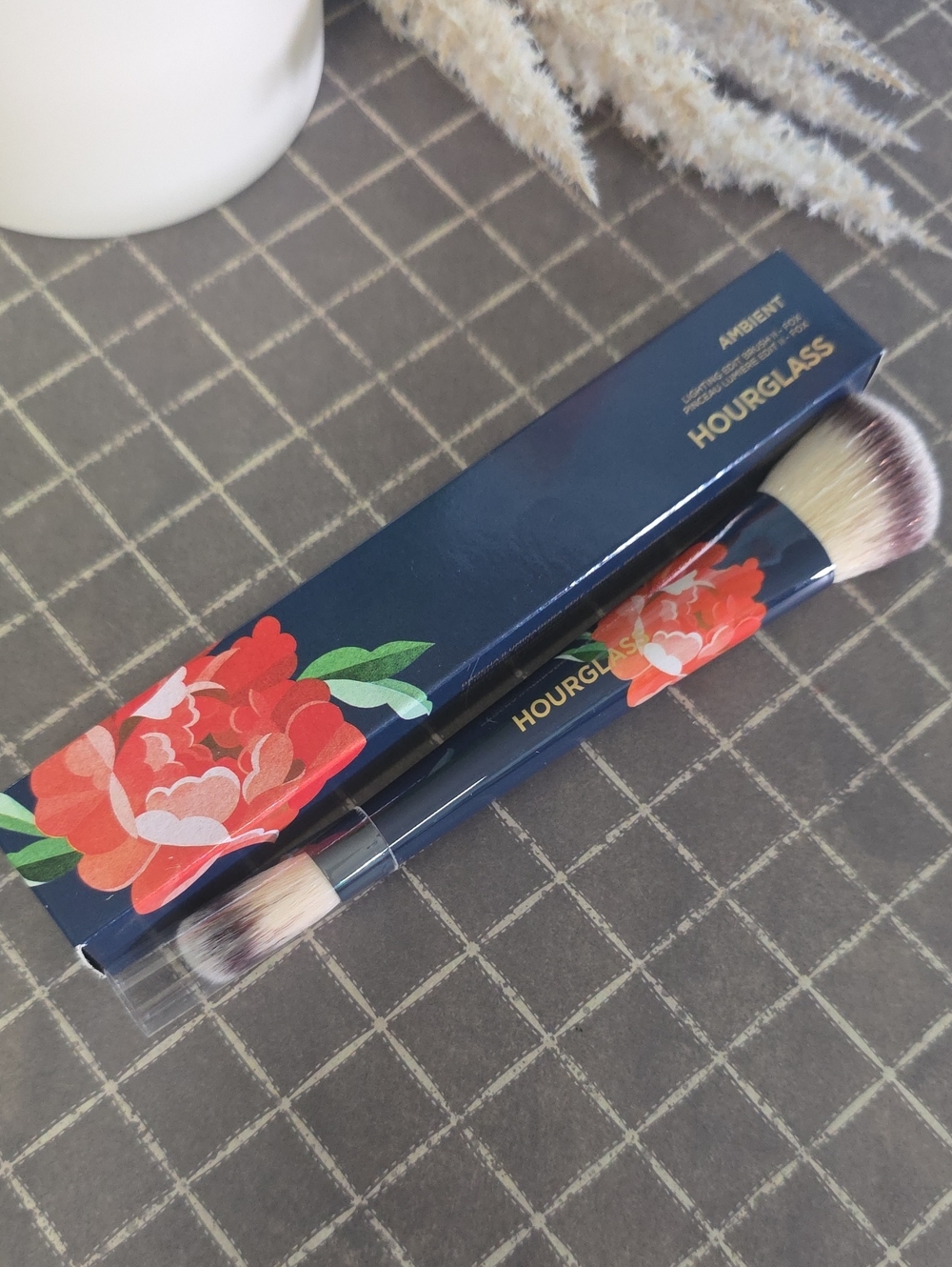 Hourglass Dual-Ended Ambient Brush II *Fox